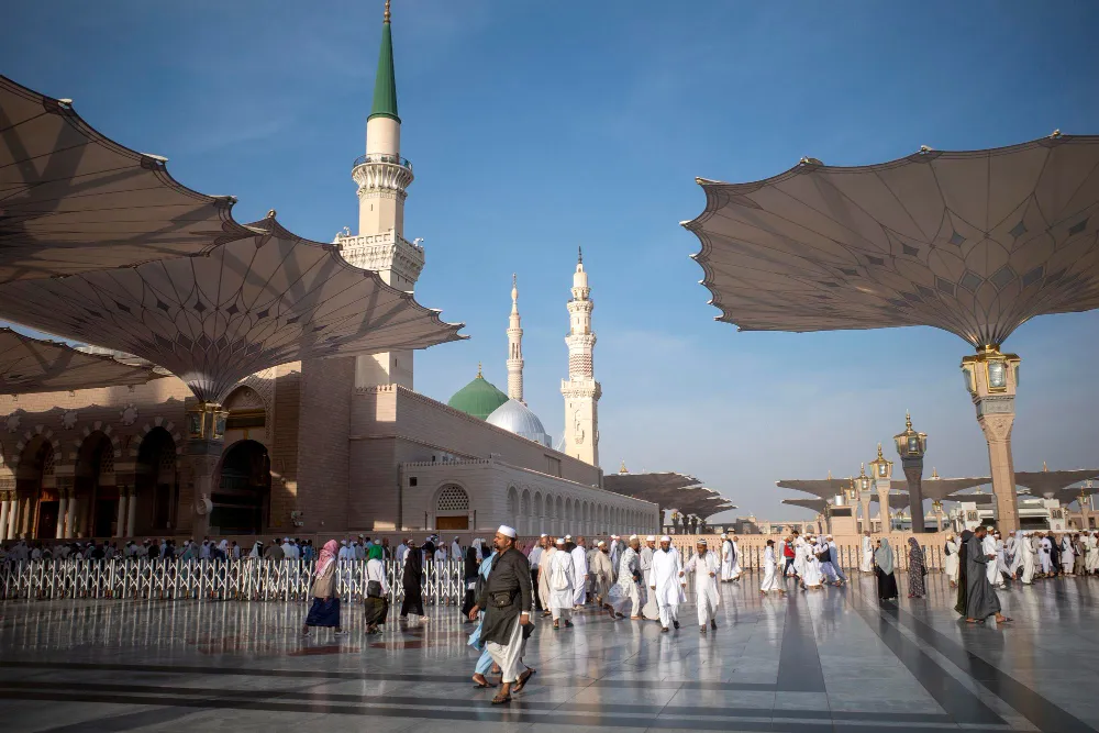 Makna Filosofis Rihlah: Mengapa Ziarah di Madinah Sangat Penting?